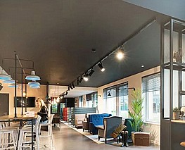 פס צבירה כולל ספוטים תלת פאזי פס צבירה כולל ספוטים תלת פאזי